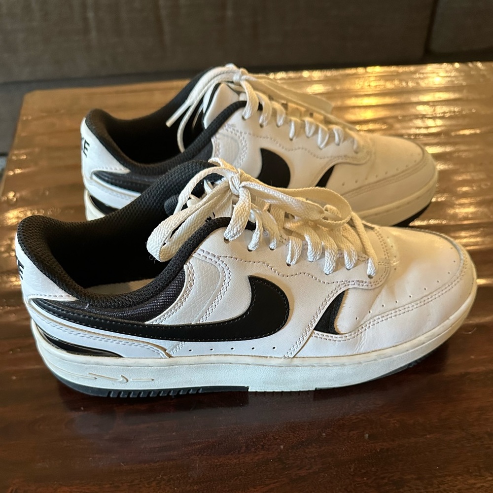 Nike Classic White and Black Sneakers